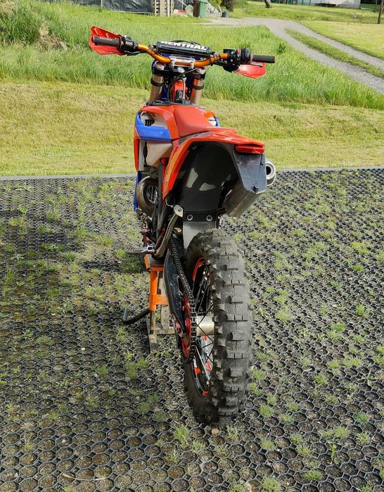 Beta Racing 300 My23 kyba, pełny FMF