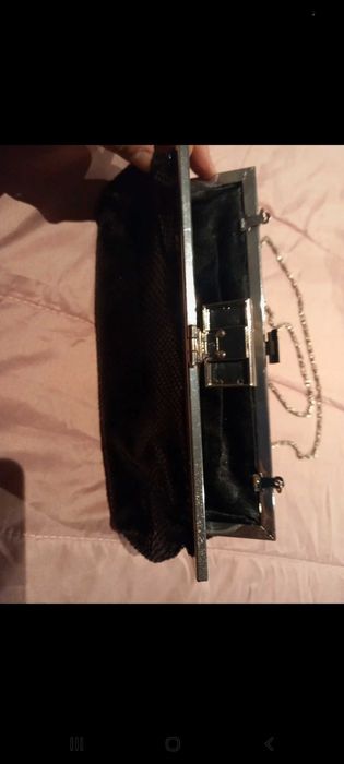 Pochete/Clutch de Toillette, preta, com alça metálica - Accessorize