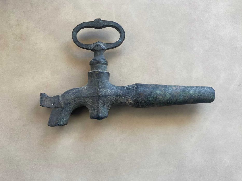 Torneiras Antigas em Bronze