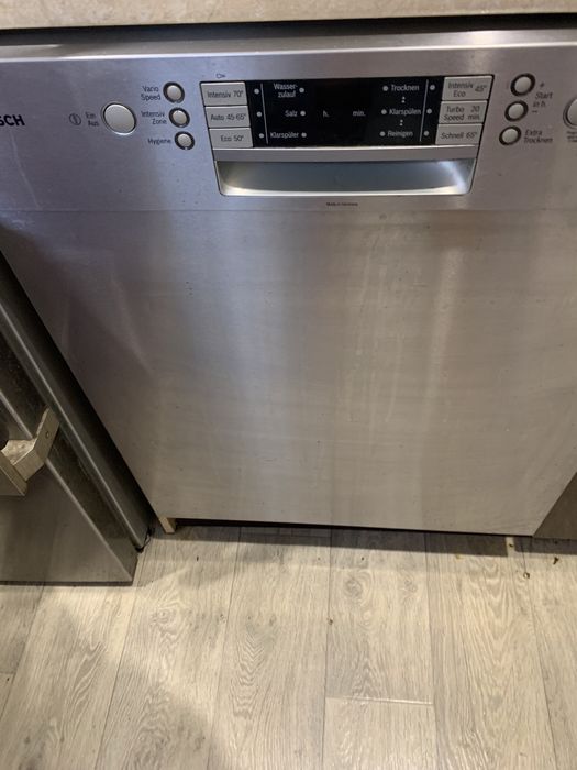Посудомоечная машина BOSCH