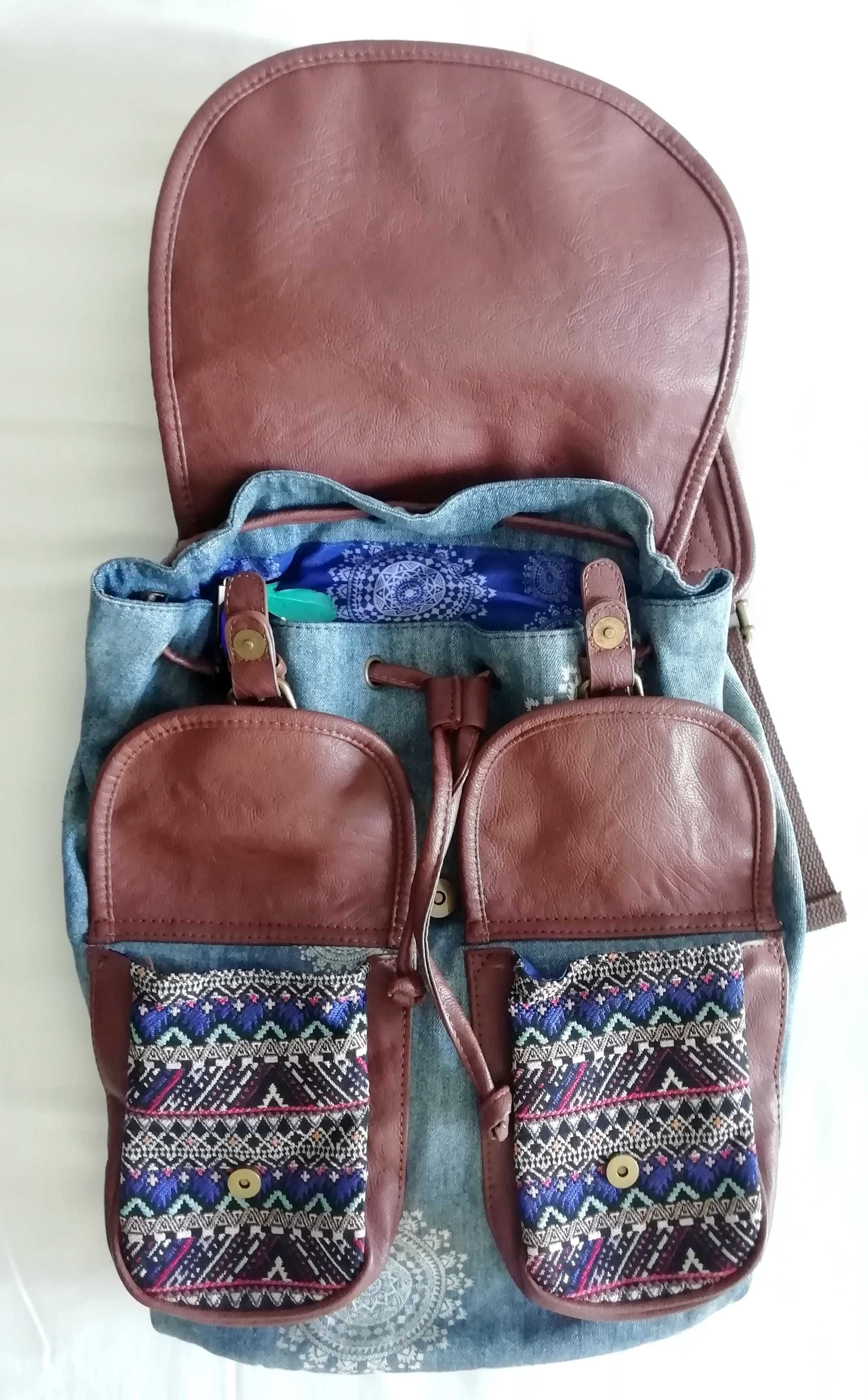 Mochila, bolsa ou mala da Desigual como nova