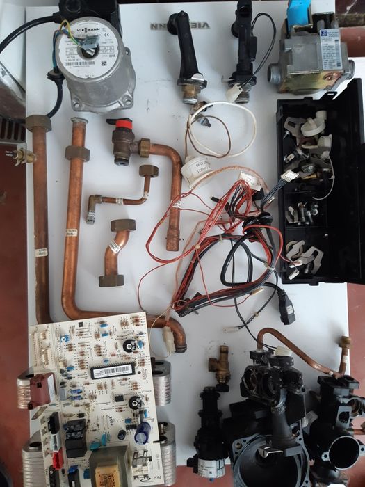 Viessmann  Vitopend 100 (24kw-30kw) РОЗБОРКА Котлів