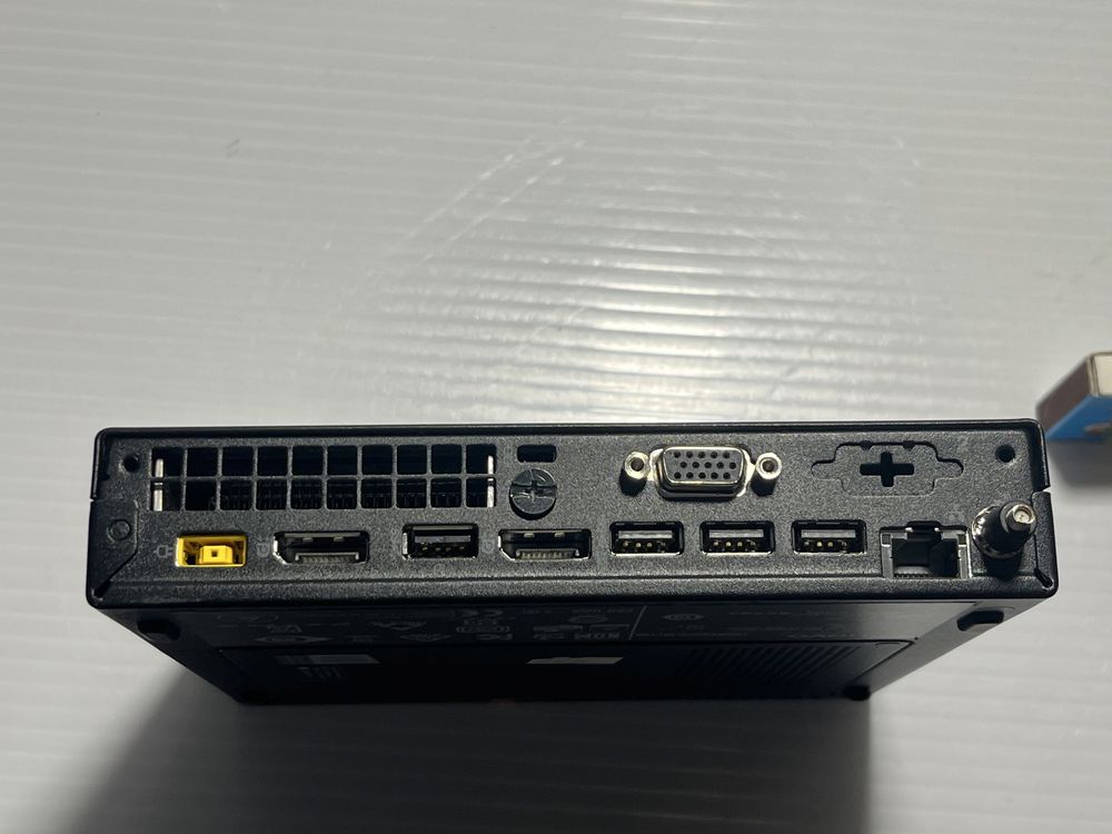 Неттоп медиа плеер Lenovo M710Q I3-6100T 8Gb 120SSD як новий