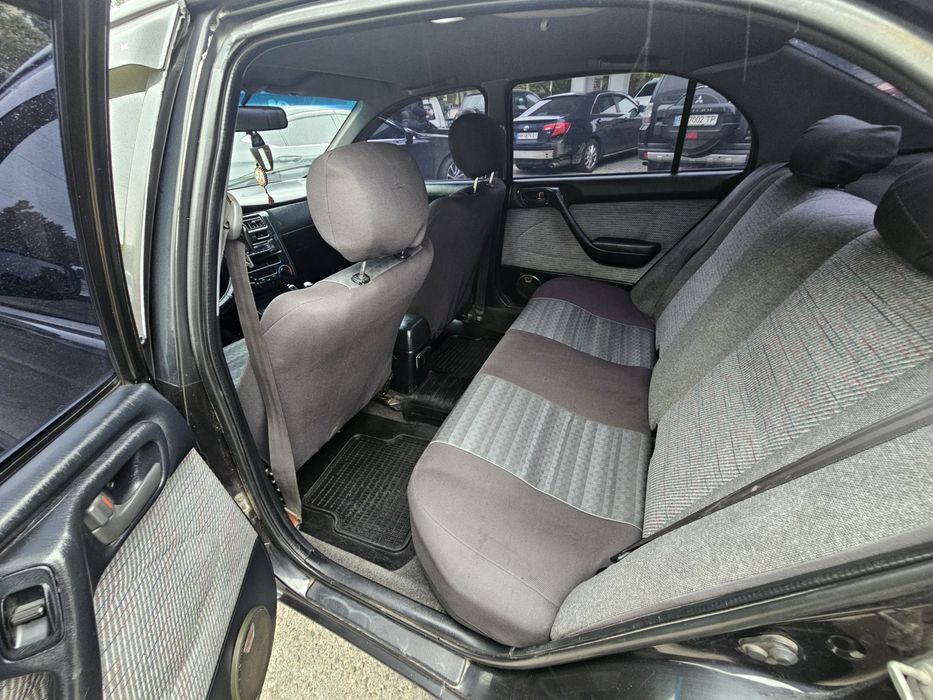 Toyota Carina E  2,0MT diesel