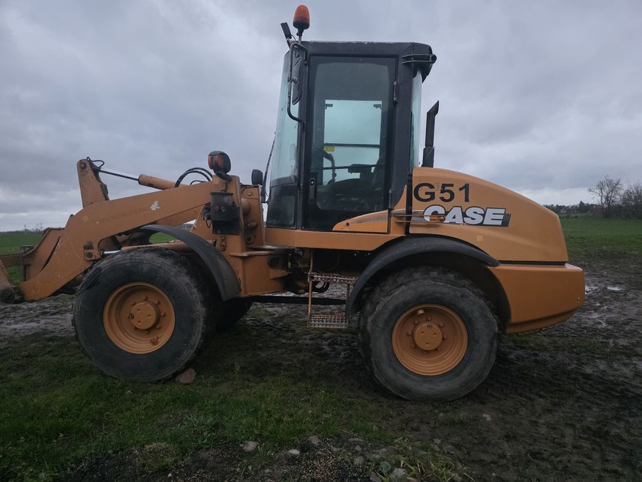 Sprzedam ładowarkie Case