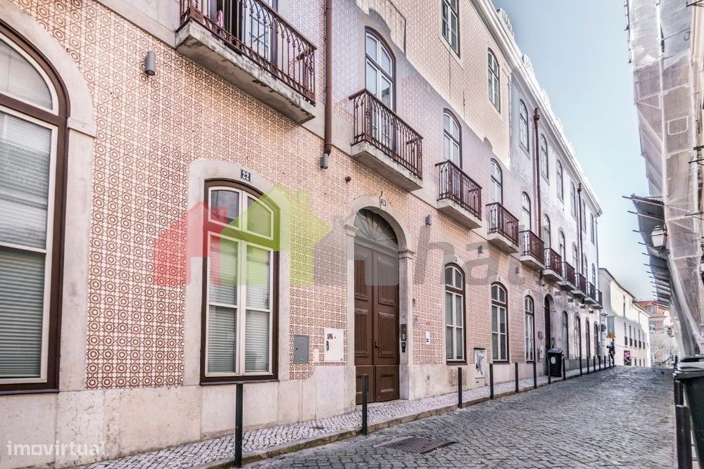 Prédio residencial com 16 apartamentos - LISBOA - Misericórdia, Santa