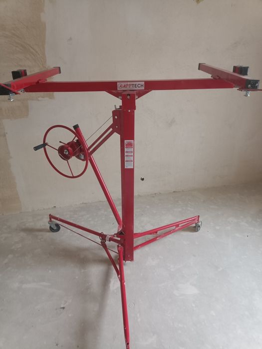 wynajem podnośnika do płyt GK i OSB