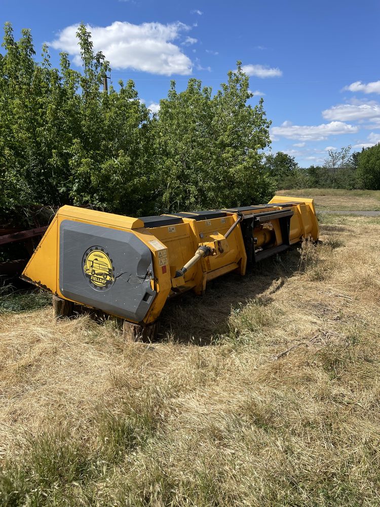 Комбаин NEW HOLLAND CS6090.