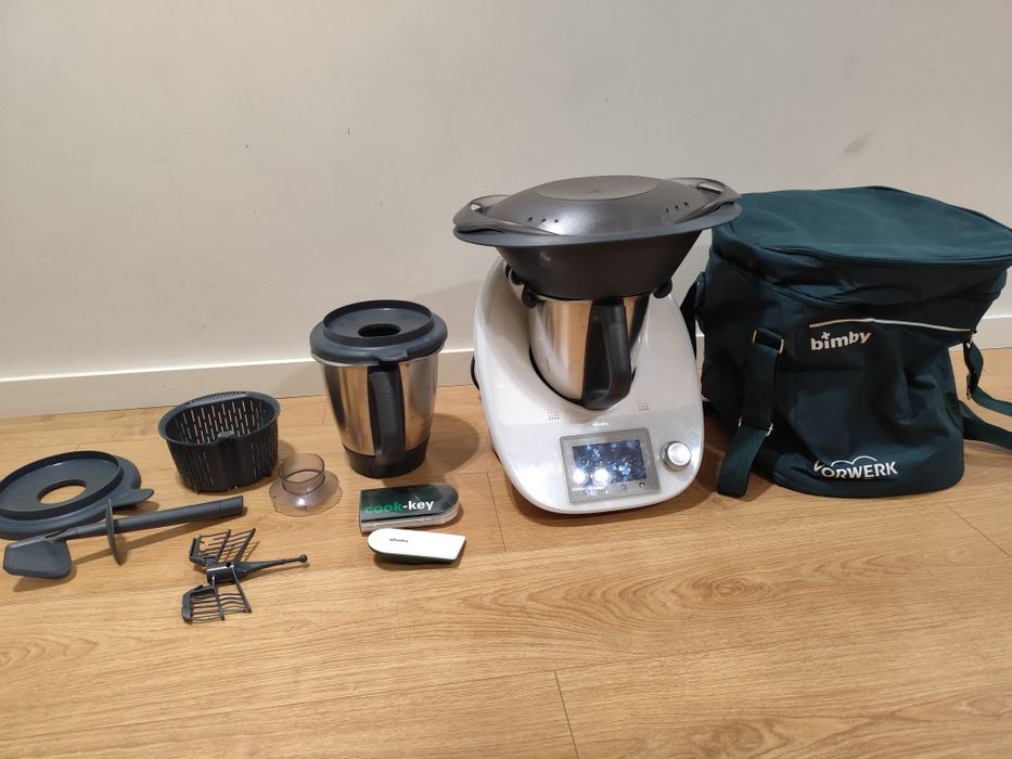 Bimby TM5 com copo duplo, cook-key e saco original