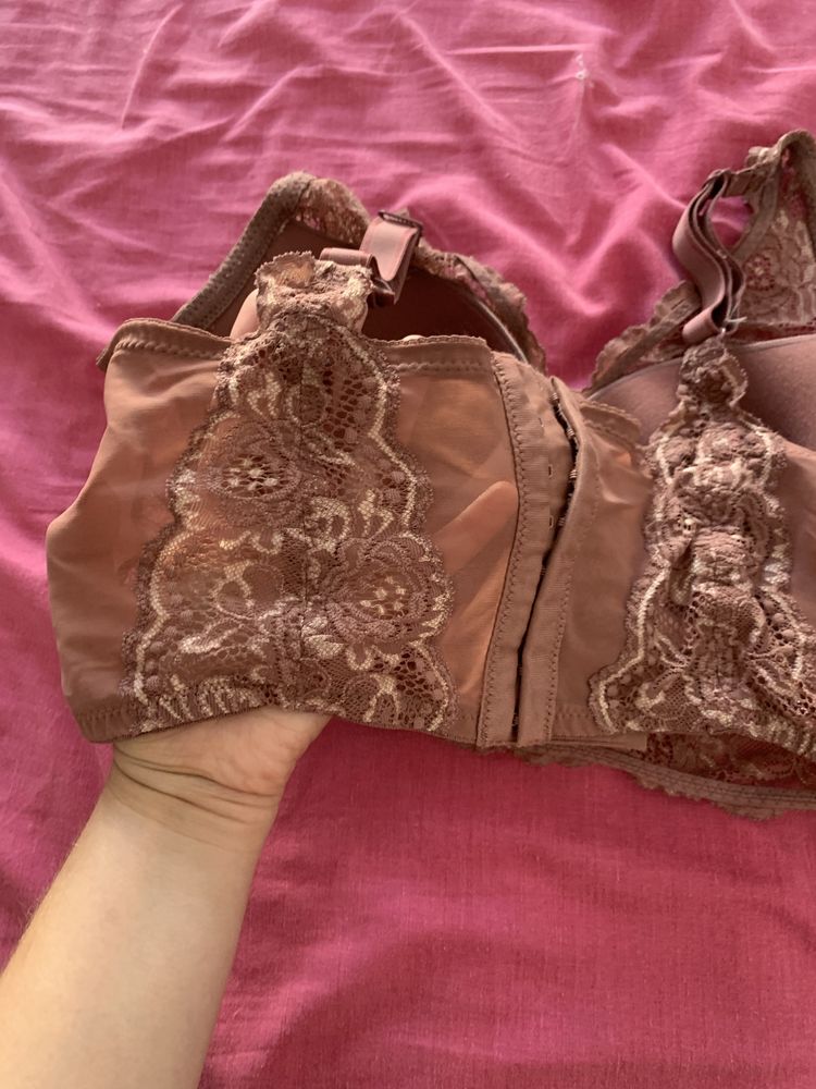 Sutiã de renda rosa velho Tezenis