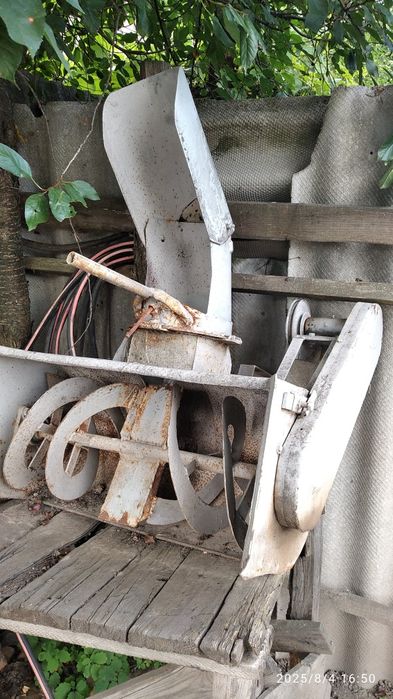 Снегоуборщик к мотоблоку