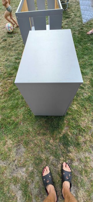 Łóżeczko dziecięce + komoda