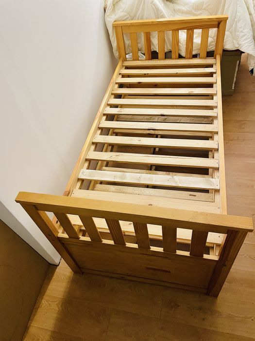 Cama dupla em óptimo estado