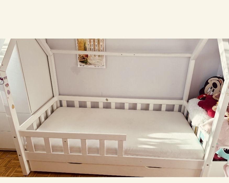 Łóżko domek drewniane biale dziecięce