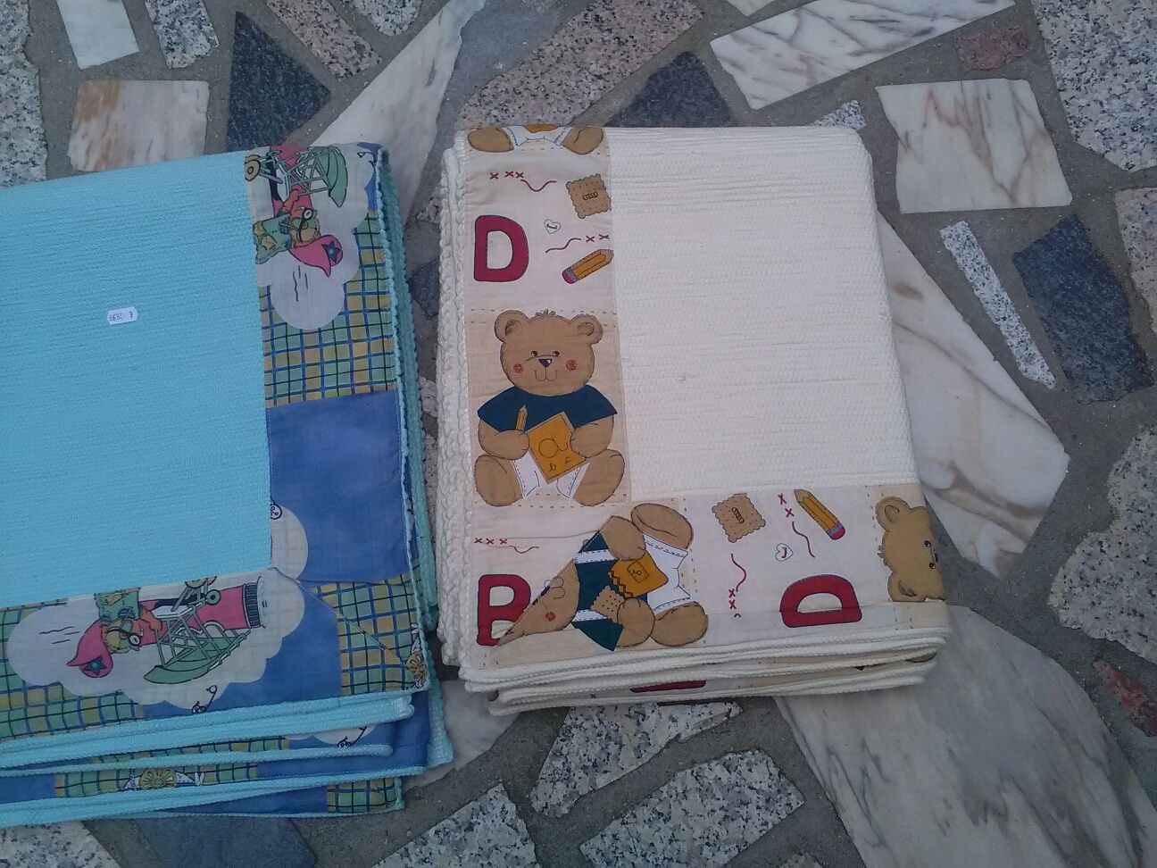 Carpetes para quarto de criança em mantas feitas em tear manual novas