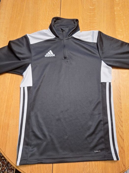 Кофта adidas 2018 року