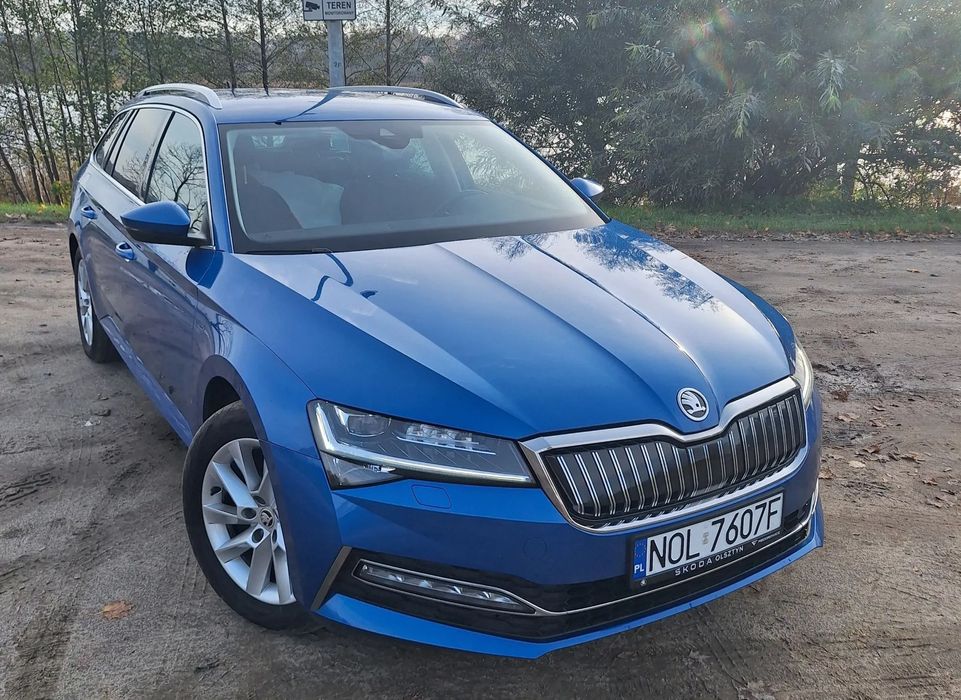 Skoda Superb Skoda Superb IV plug-in hybryda komfortowe
