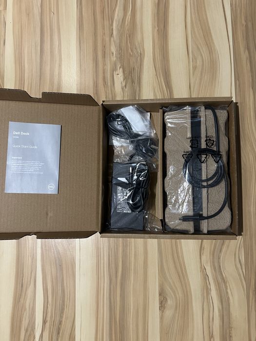Stacja dokująca Dell WD19S - komplet, nowa