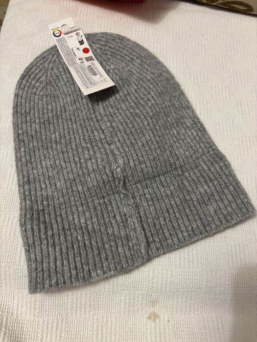 Продам шапку Pull&Bear