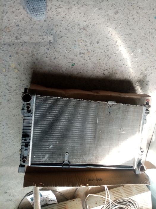 Радиатор на Mercedes w203