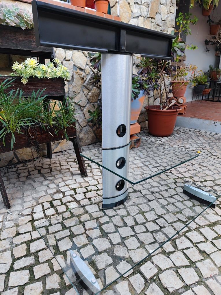 Mesa em vidro TV