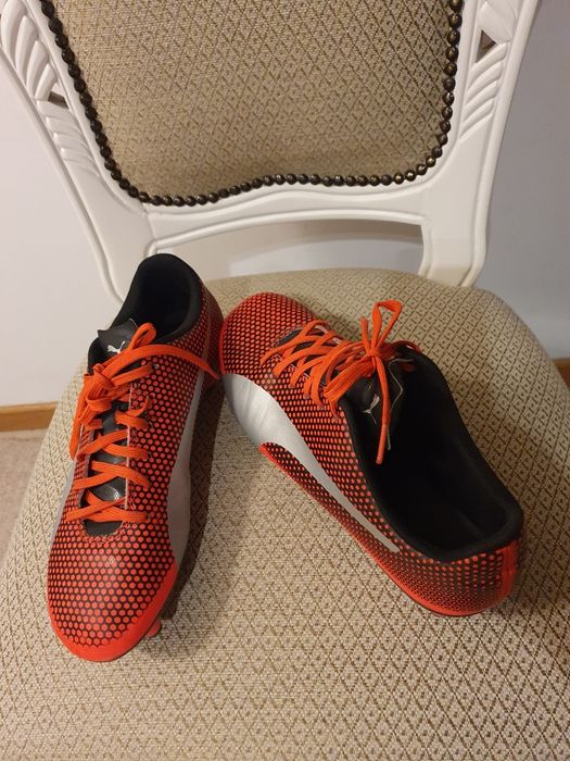 Korki Puma 42 piłka nożna