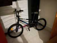 Bicicleta BMX One Decathlon