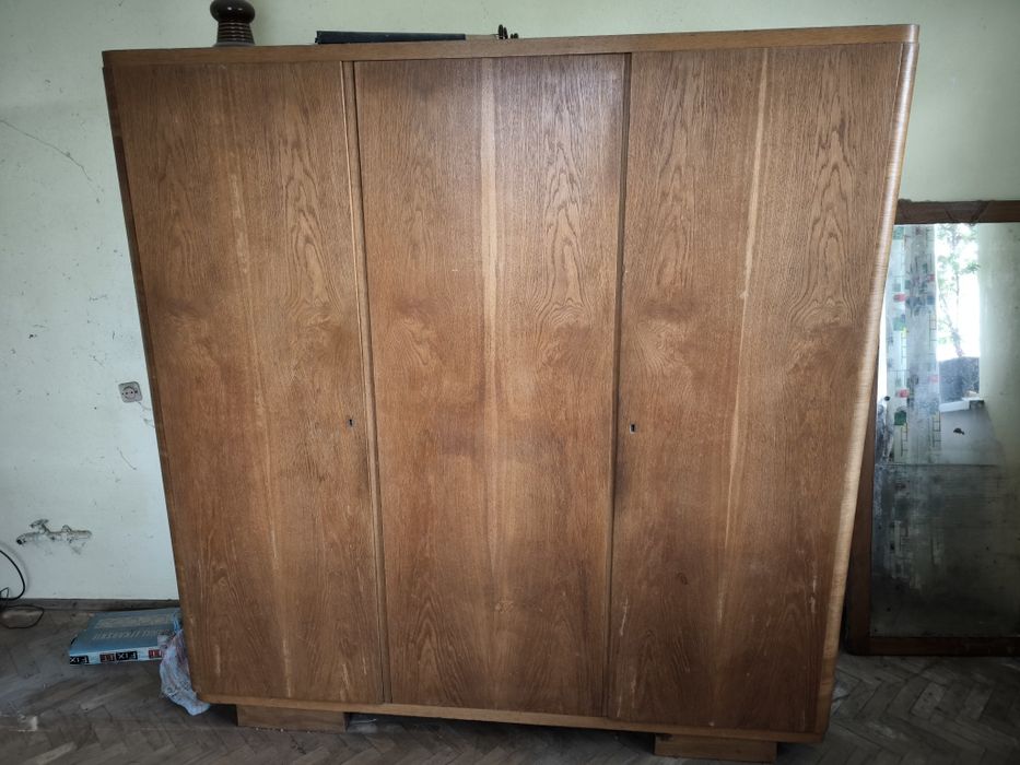 Stare meble drewniane