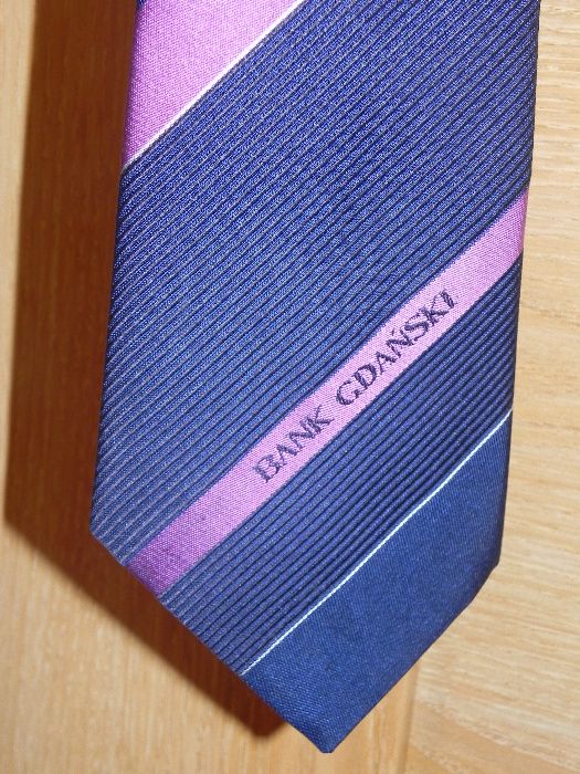 Jedwabny krawat z napisem BANK GDAŃSKI. Firma Milanówek