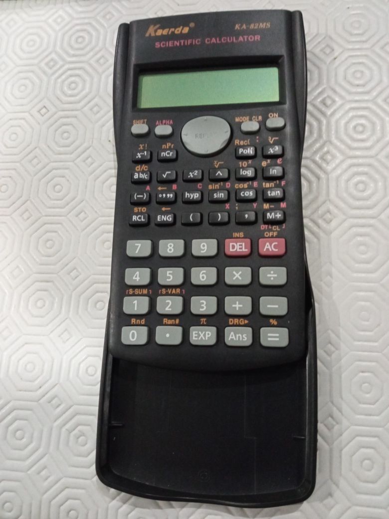 Eis a calculadora científica que procurava! - Kaerda KA 82 MS