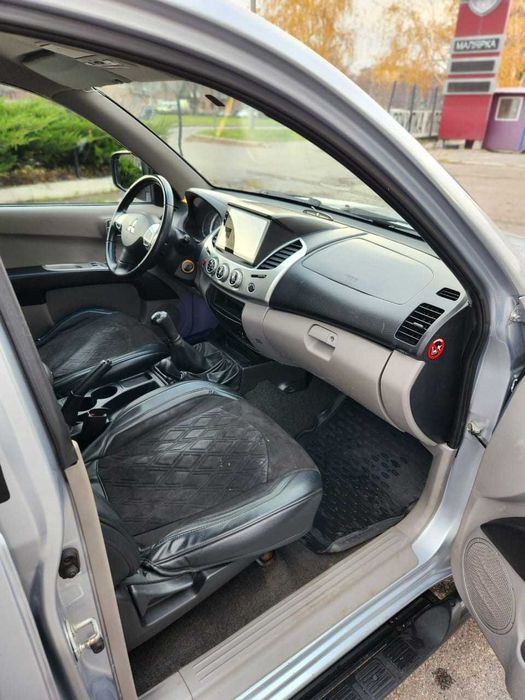 Продам авто Mitsubishi L 200