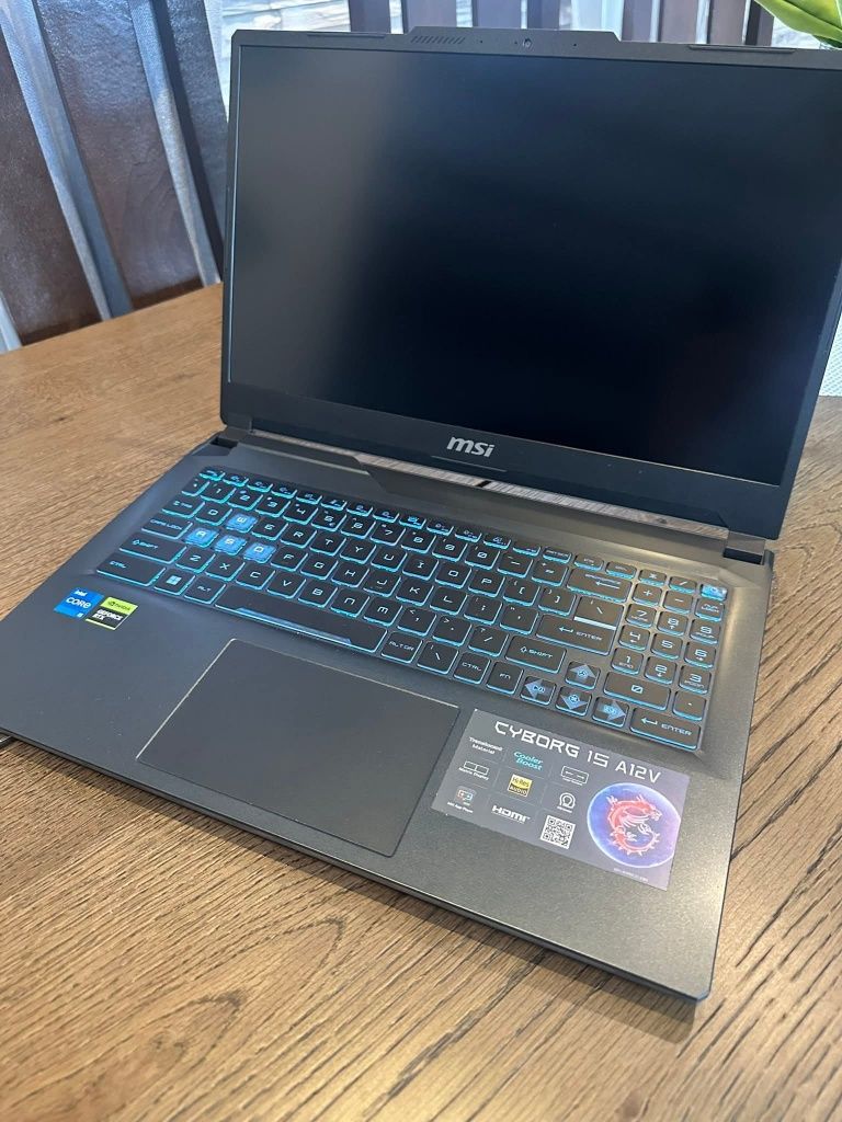 Laptop Gaming MSI CYBORG i5 12450H 16GB 512GB RTX4050 gwarancja office