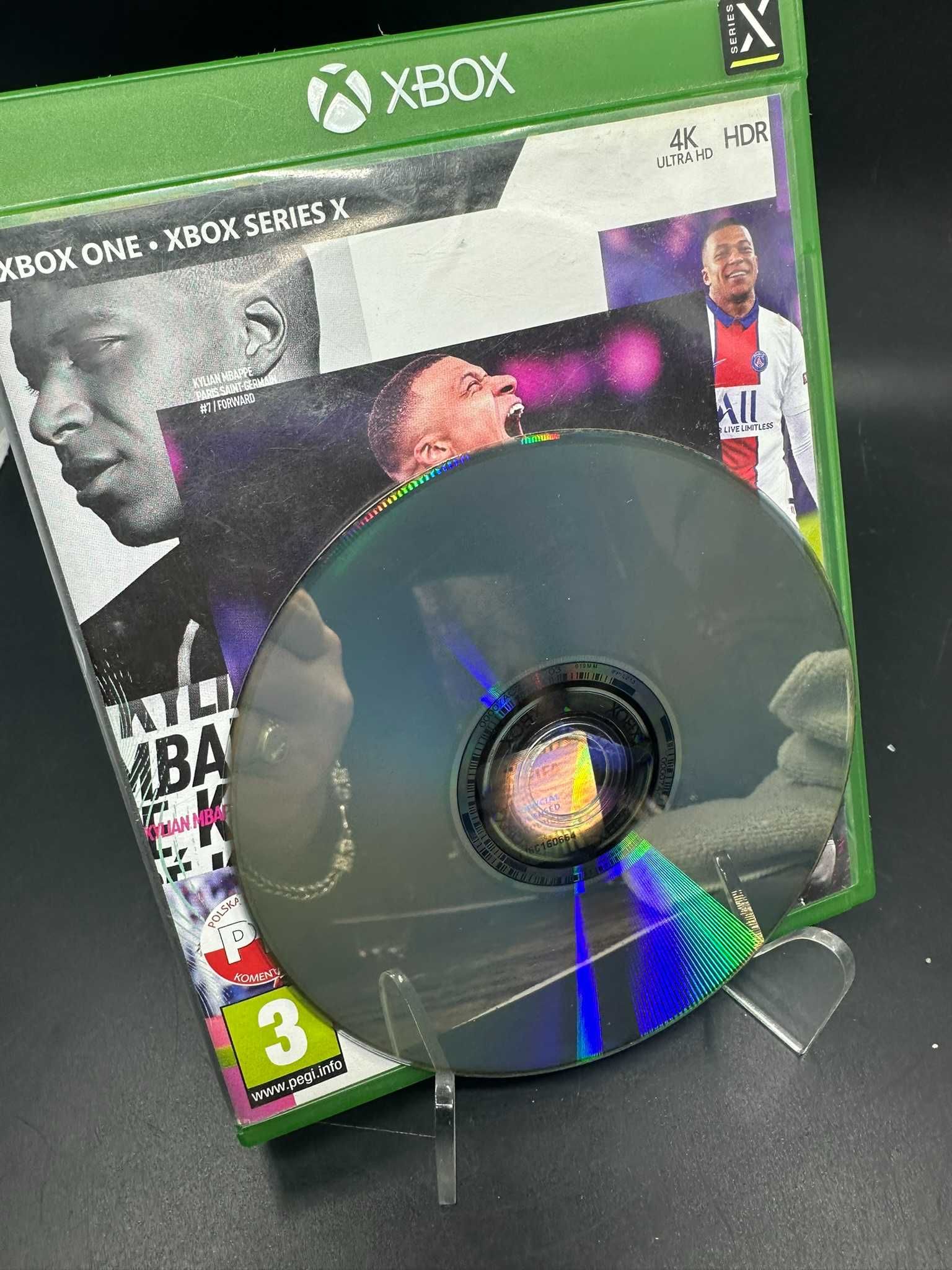 Gra na konsolę xbox one Fifa 21