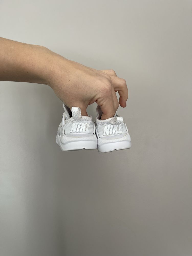 Nike кросівки кроссовки zara next hm adidas
