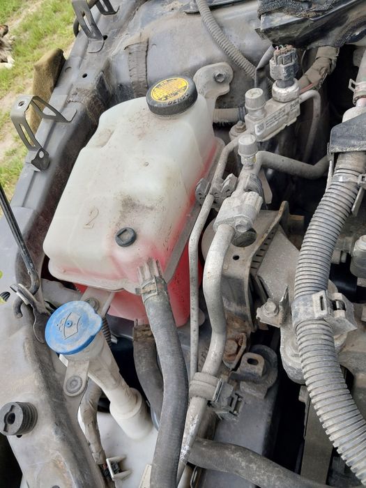 Toyota avensis t27 zbiorniczek wyrównawczy 2,0 126 2,2 150 d4d