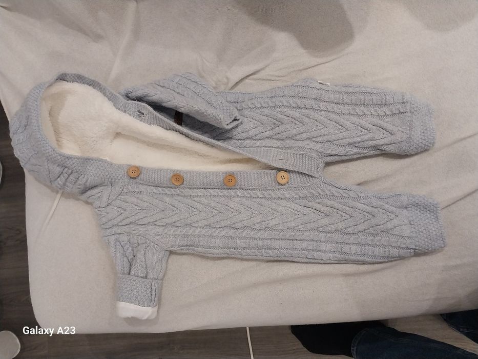 Продам комбінезон на хутрі в'язаний!!!