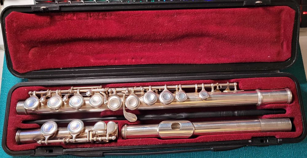 Yamaha Flet Poprzeczny 221S