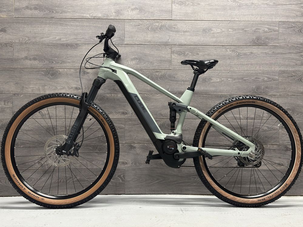 Гірський електровелосипед Cube (рама L колеса 29) BOSCH , SRAM
