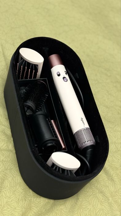 Стайлер Dyson LUX