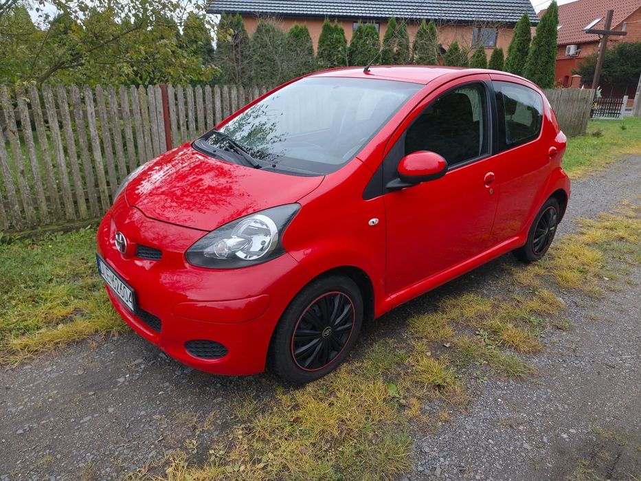 Toyota Aygo 10 i 12v bez wypadkowy klimatyzacja z  Niemiec zadbany