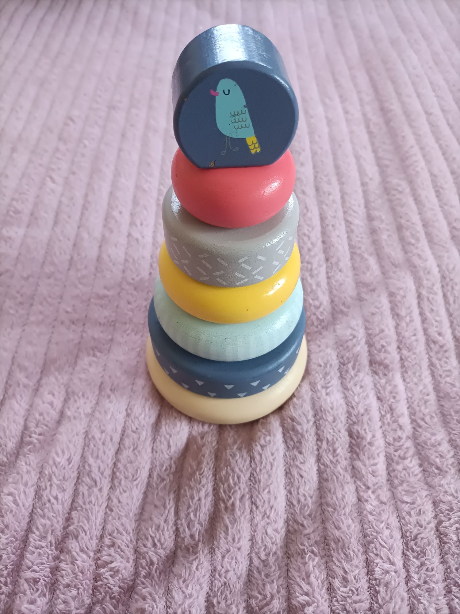 Brinquedo de encaixe de madeira bebê