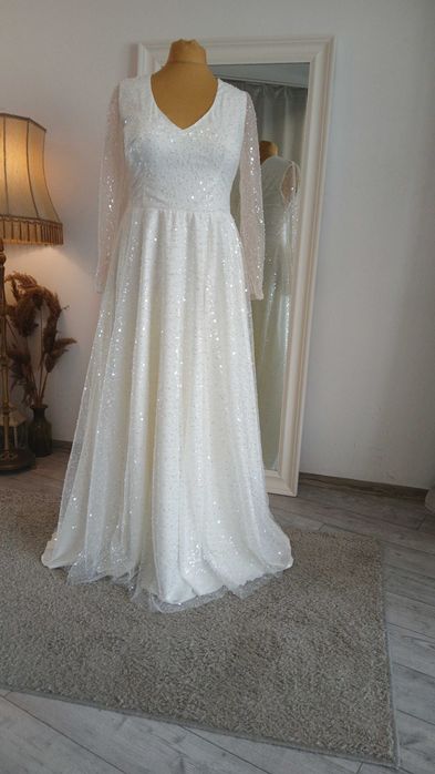 Glamour, plus size, suknia ślubna.