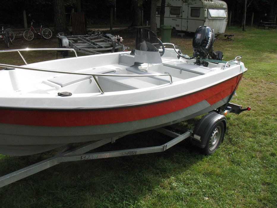 Łódź wędkarska Necko 420 z silnikiem Suzuki 9,9