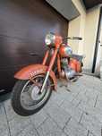Jawa 250 353 z 1962r. Zarejestrowana na białe, na chodzie ( wsk, shl