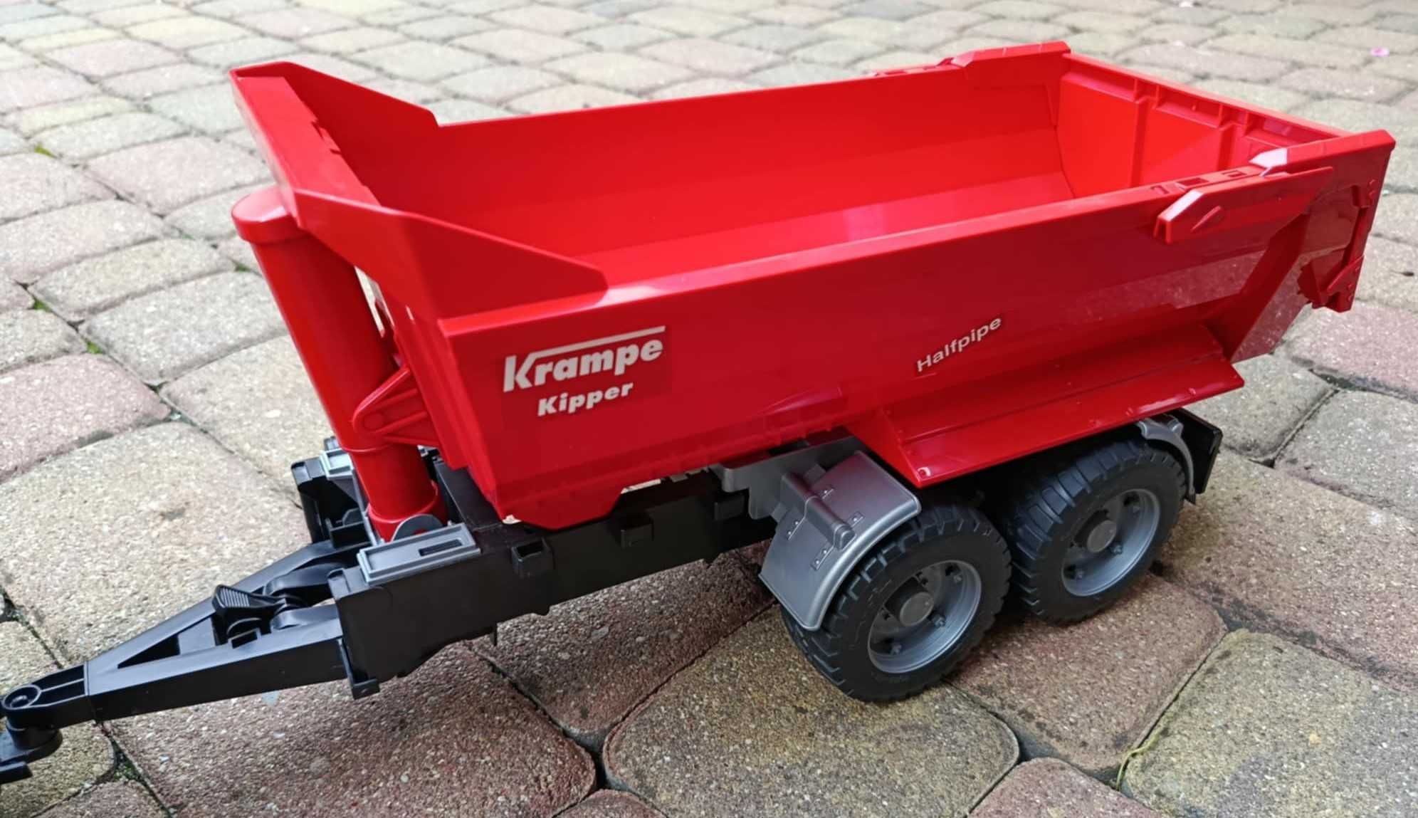 Ciągnik Bruder Case IH Optum z przyczepą i turem