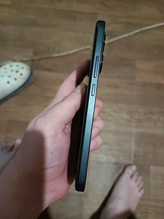 Xiaomi redmi note 14 pro 6+6/128gb nfc black состояние близкое к идеал