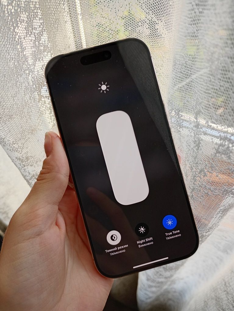 Продам iPhone 16 pro,5 циклів,Neverlock