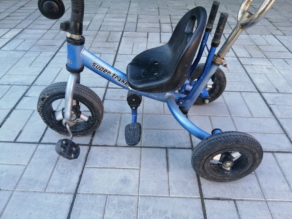 Продам трёхколёсный велосипед