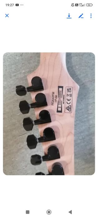 Czerwona Gitara elektryczna