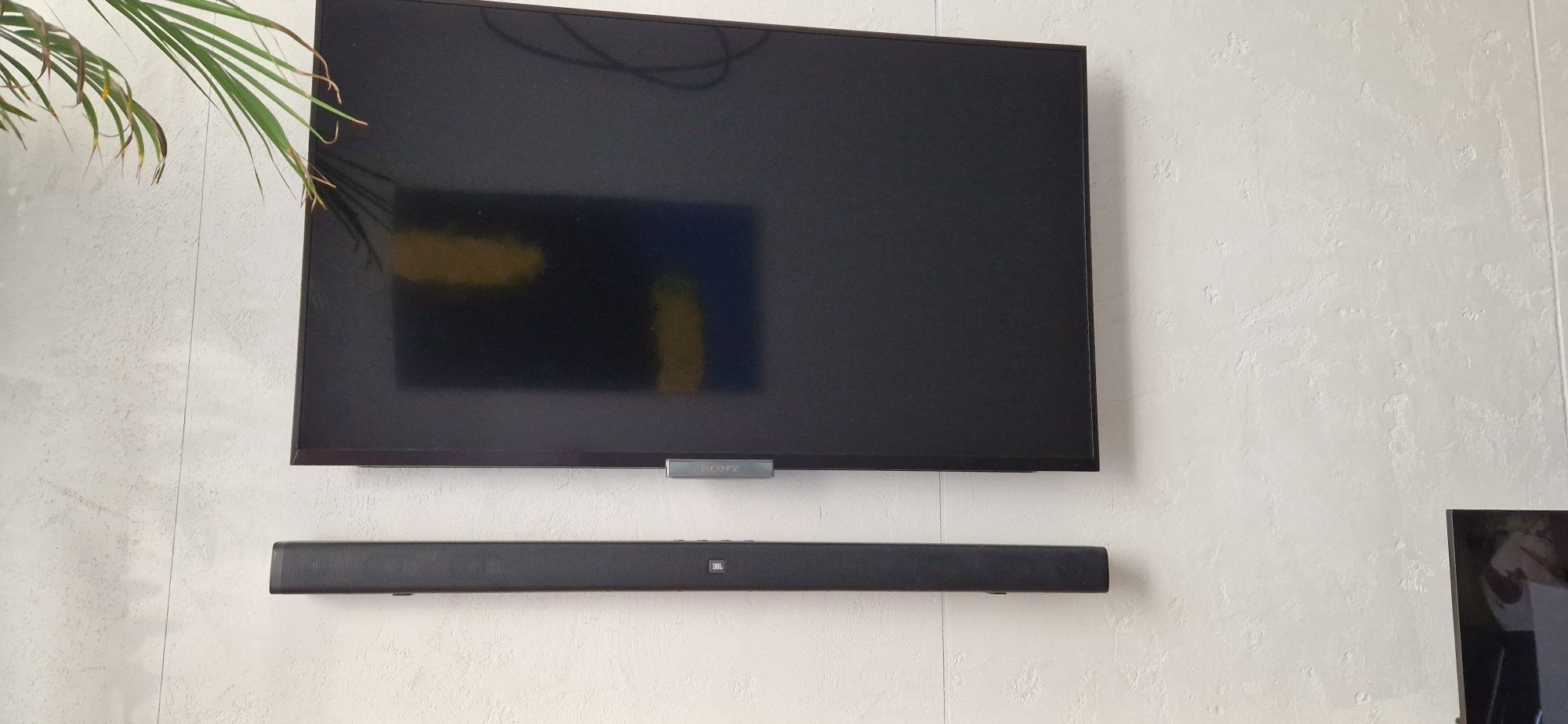 Telewizor Sony 42 całe w bardzo dobrym stanie. Dvb-t, hdmi, USB.